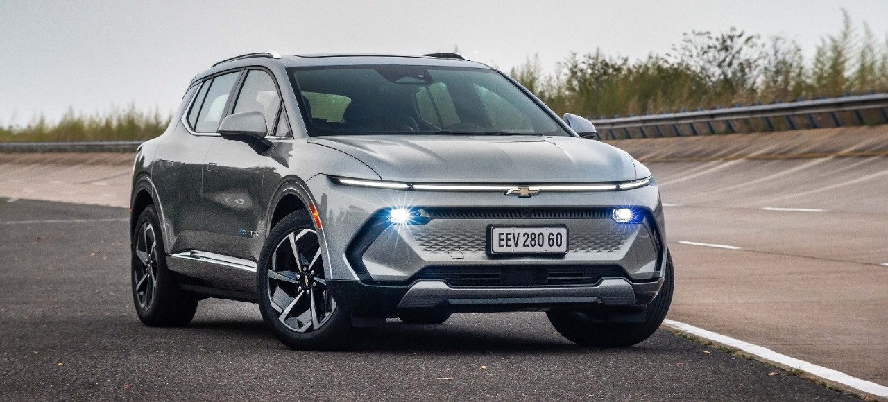 Chevrolet Blazer EV in red